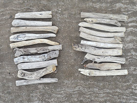 20 of 200 small driftwood pieces